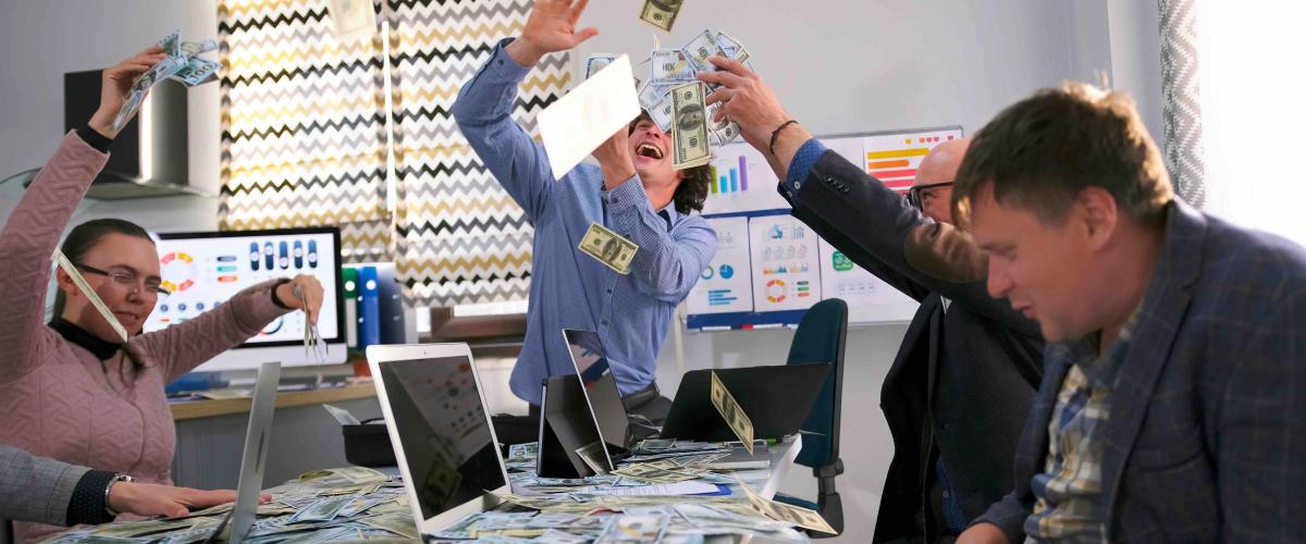 29 compañeros de trabajo comparten un premio de $1 millón en la lotería Powerball en Nueva York