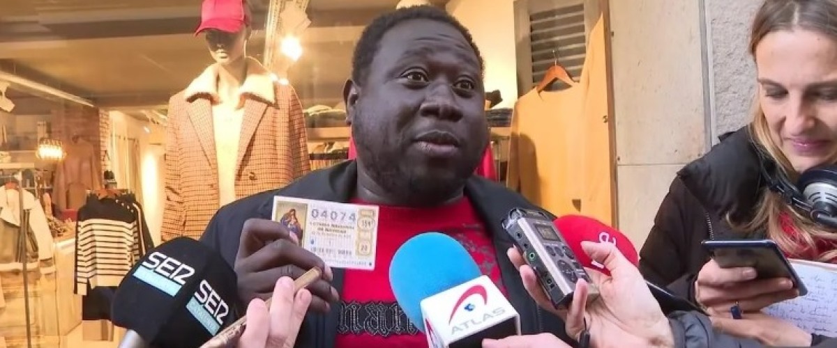 Ibrahim Kante, de viajar en patera a ganar 125.000 euros en la Lotería de Navidad