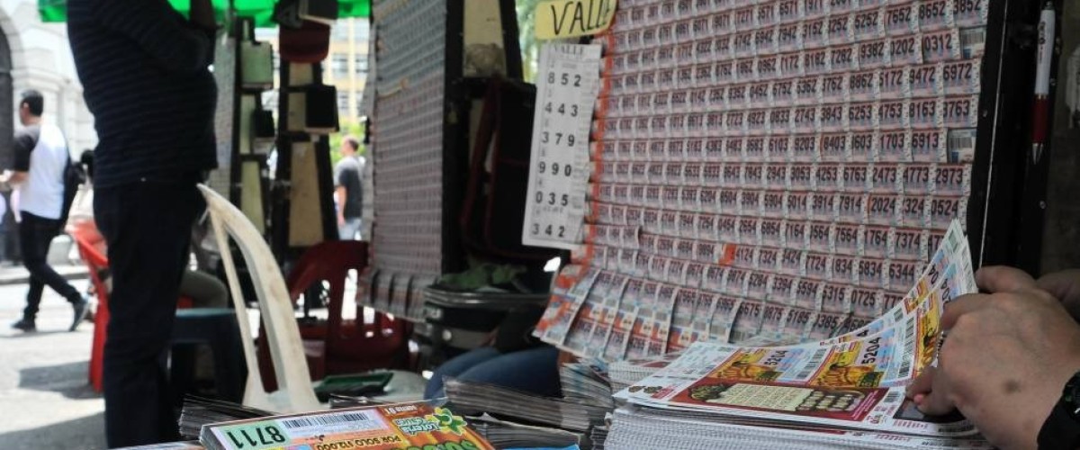 Una mujer de Colombia gana la lotería dos veces antes de perder su casa