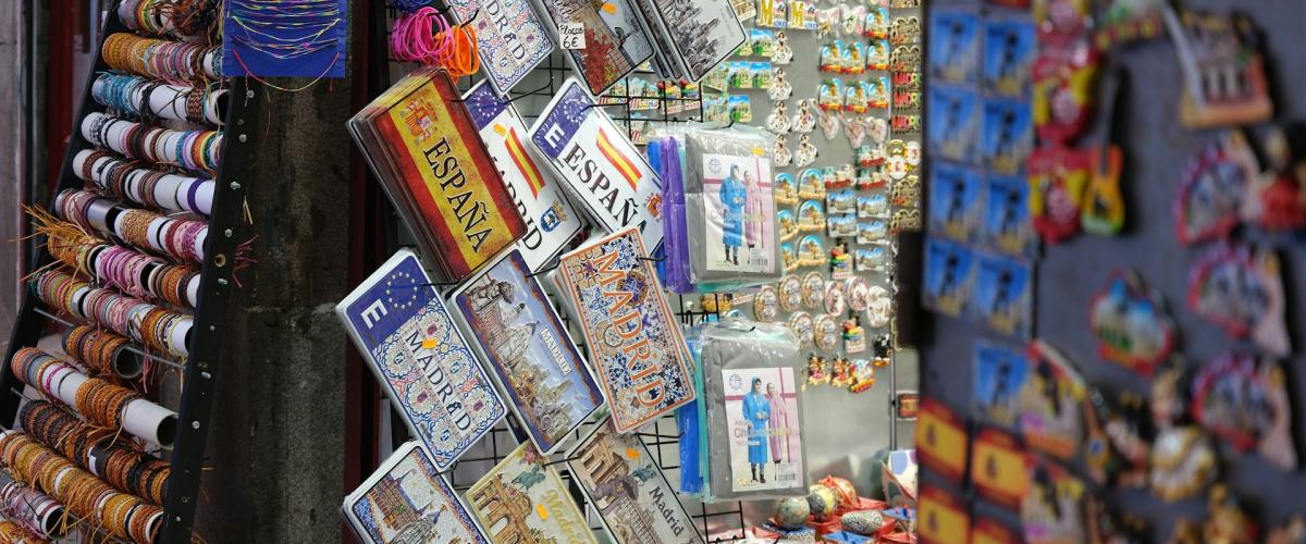 Madre de cuatro en Illinois gana premio de $200,000 en su boleto de lotería favorito