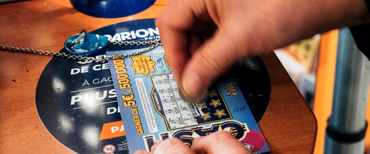 Mujer de Ohio supera el premio de lotería de $1 millón de su esposo con una victoria de $5 millones