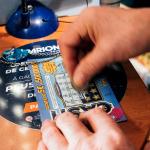 Mujer de Ohio supera el premio de lotería de $1 millón de su esposo con una victoria de $5 millones