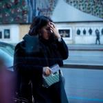 Mujer de Michigan llora al ganar un premio de $1 millón tras reinvertir sus ganancias de la lotería en un nuevo boleto