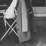 Mujer de Washington, D.C. reclama premio de lotería de $2 millones vistiendo un atuendo temáticamente apropiado