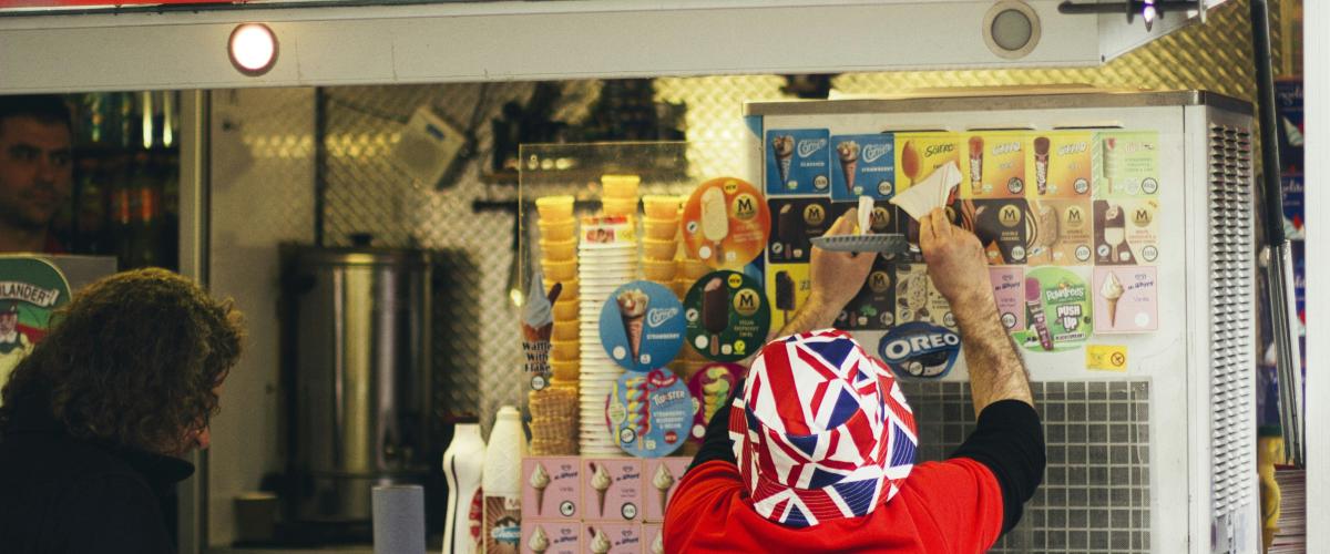 Pareja británica se lleva el premio de £1 millón de la Lotería Nacional por segunda vez