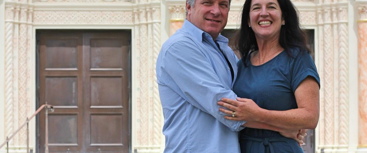 Pareja de Carolina del Norte finalmente disfrutará su luna de miel tras 31 años, gracias a un premio de lotería de $1 millón