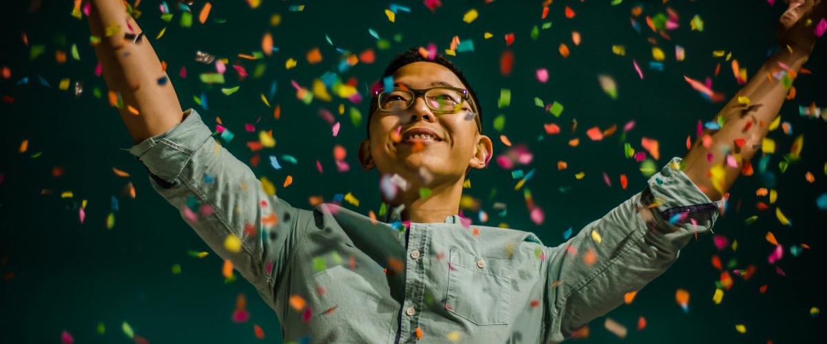 Un ganador de lotería de Illinois reclama un premio de $1.04 mil millones un mes después del sorteo